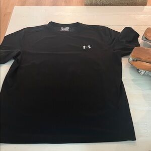 Under Armour Men's Black Tee